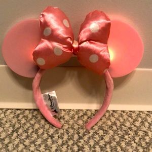 Authentic Disney Light up Minnie Ears for Adults